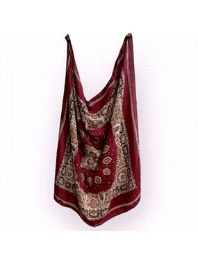 ⭐️2 for 20$⭐️ Square burgundy scarf